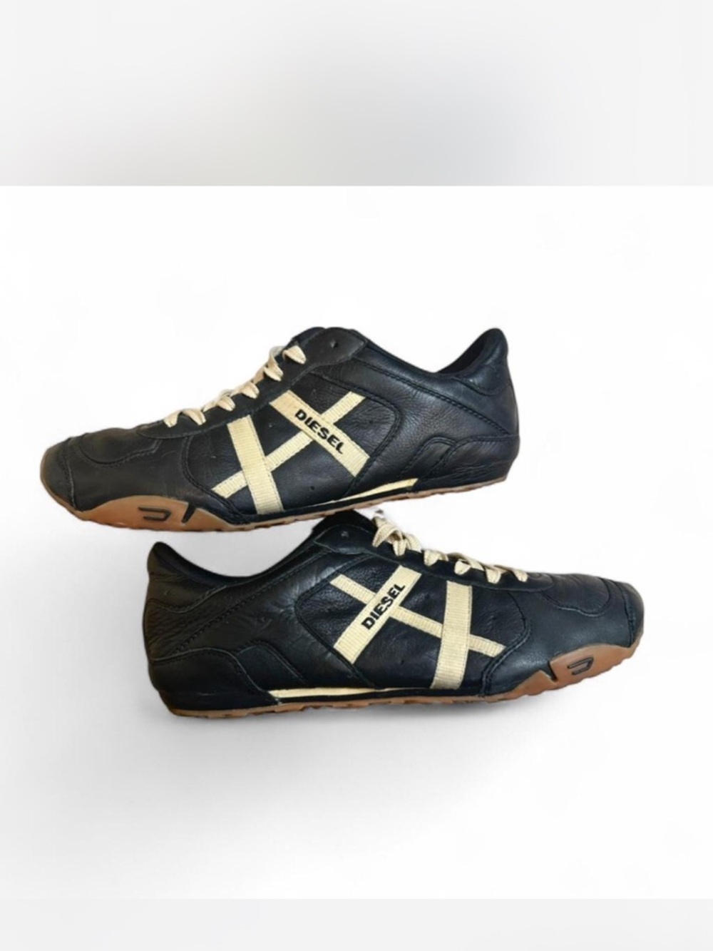 Diesel Avy Men's Black Leather vintage Sneakers with Cream Accents